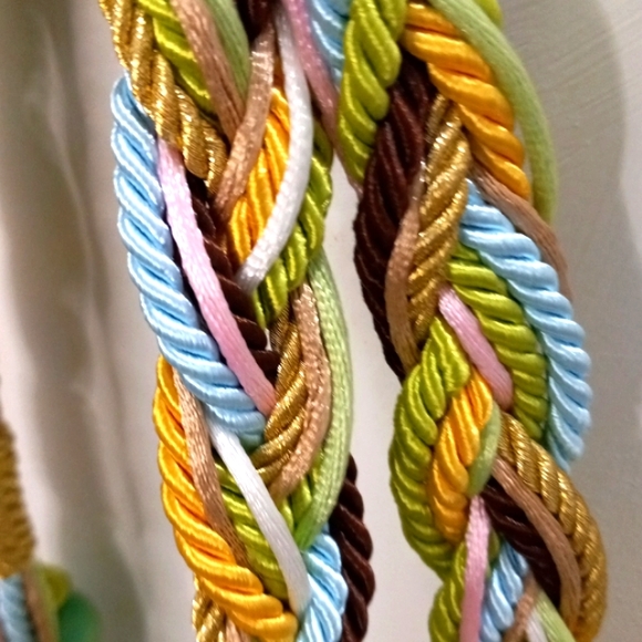 Braciano  Large Lite Green Woven  Purse With Colorful Braided Handles - Picture 4 of 8